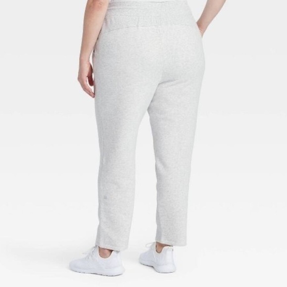 All In Motion NWT Women's XXL Gray Side Pocket Drawstring Taper Leg Sweatpants - Picture 2 of 10